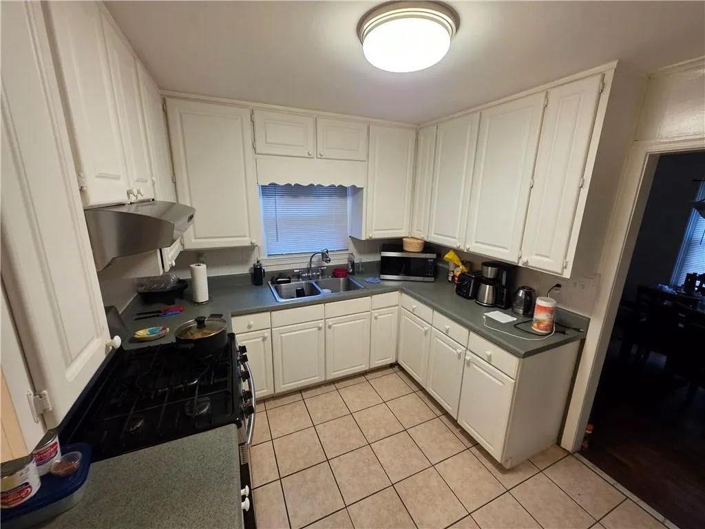 Atlanta, Georgia 30315, United States, 4 Bedrooms Bedrooms, ,2 BathroomsBathrooms,Residential,Active,96710