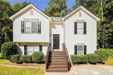 A home in Ellenwood