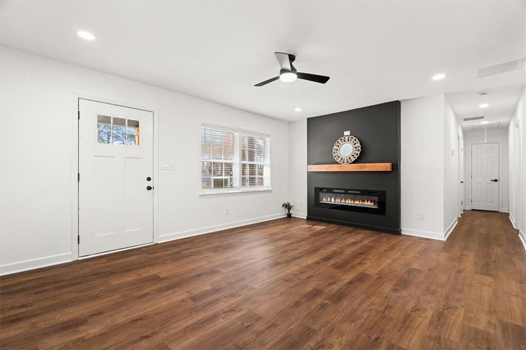 3770 Larkspur Terrace