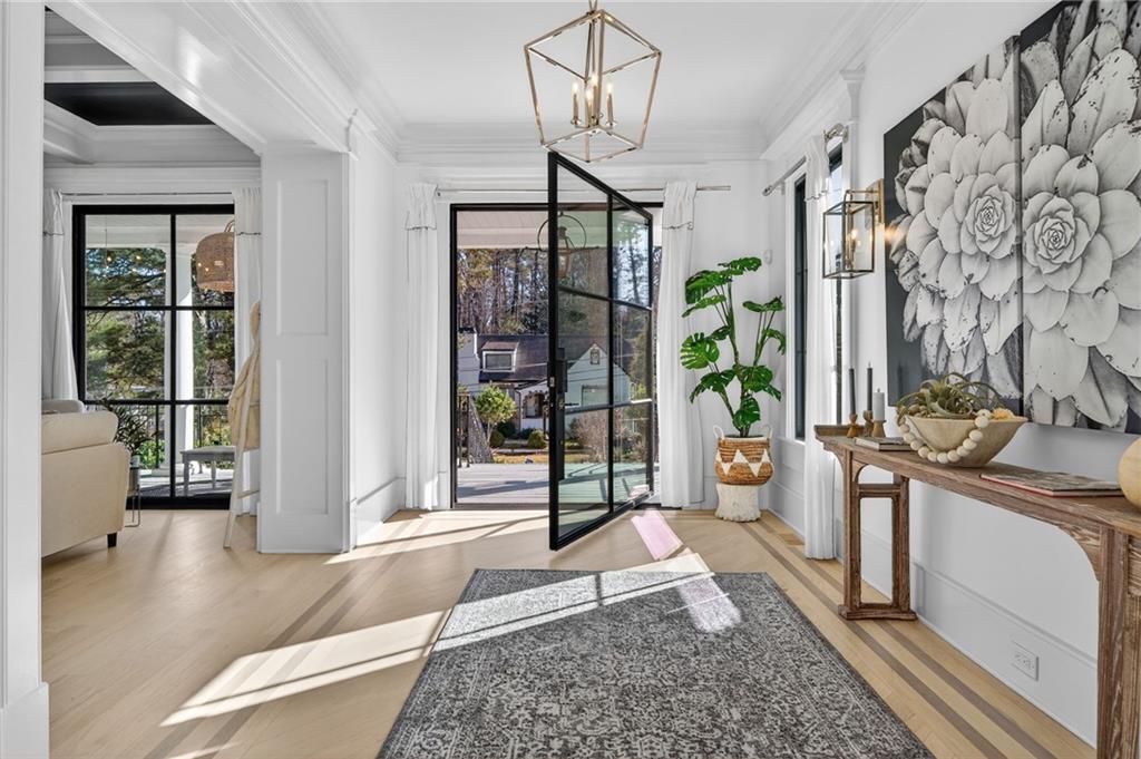 1812 Wellbourne Drive NE