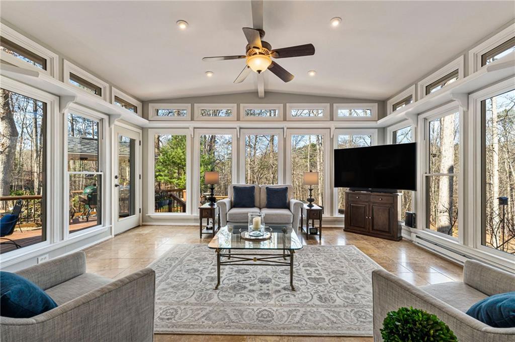 1505 Runnymede Court SW