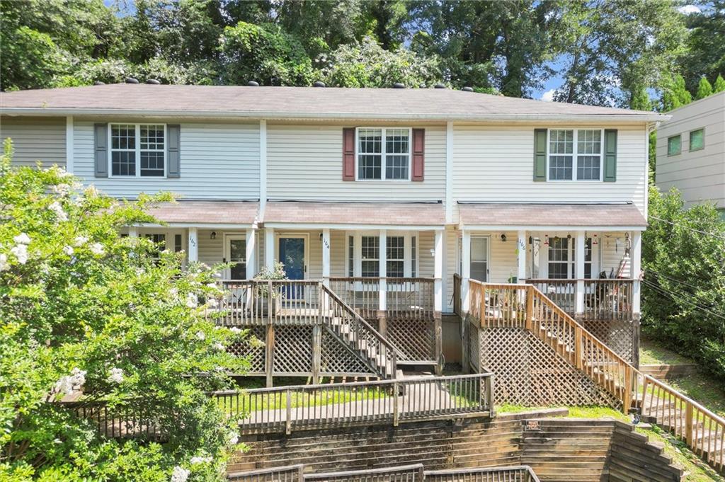 Situated directly across from Big Creek and the Oxbo Trail, this charming townhome puts you just minutes from Downtown Roswell and all that Canton Street has to offer. Enjoy an unbeatable blend of nature and convenience—surrounded by upscale dining, boutique shopping, local art galleries, coffee houses, and year-round community events. Whether you prefer peaceful morning walks or vibrant nights out, you’ll love being in the heart of it all.
The open-concept floor plan is filled with natural light and designed for everyday comfort and easy entertaining. The main level features a spacious living room, open dining area, laundry closet, and a bright kitchen. Upstairs, two generously sized bedrooms share a full bath, while a convenient half-bath serves the main floor. Move-in ready, the home also offers excellent potential for updates and personal touches to make it your own—or to build additional value.
Nature lovers will appreciate the serene beauty right across the street. Big Creek and Vickery Creek Trail offer scenic paths that connect to Old Mill Park with its iconic covered bridge and waterfall views. The nearby Chattahoochee River National Recreation Area adds even more options for outdoor adventure—kayaking, fishing, hiking, and more.
Whether you’re a first-time buyer, investor, or looking to downsize in a walkable, vibrant location, this townhome is a rare find. With strong surrounding property values, the possibilities are wide open. Don’t miss your chance to own in one of North Fulton’s most desirable, character-filled neighborhoods!