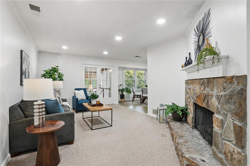 2384 Shadowood Drive SW