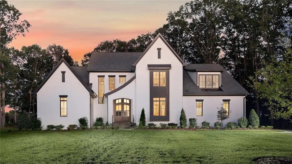 650 NW East Lake Drive