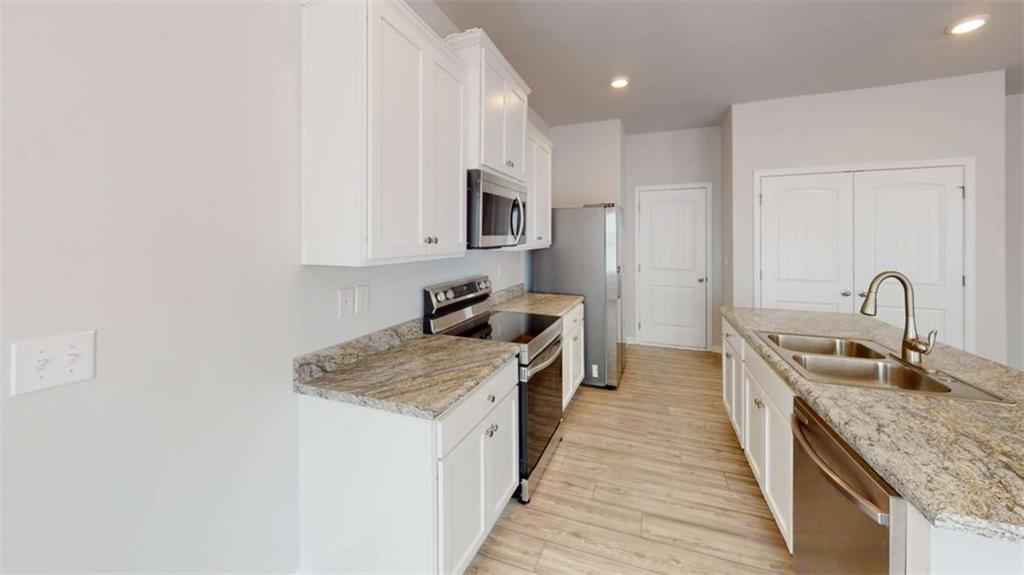 7 Triple Crown Court SE