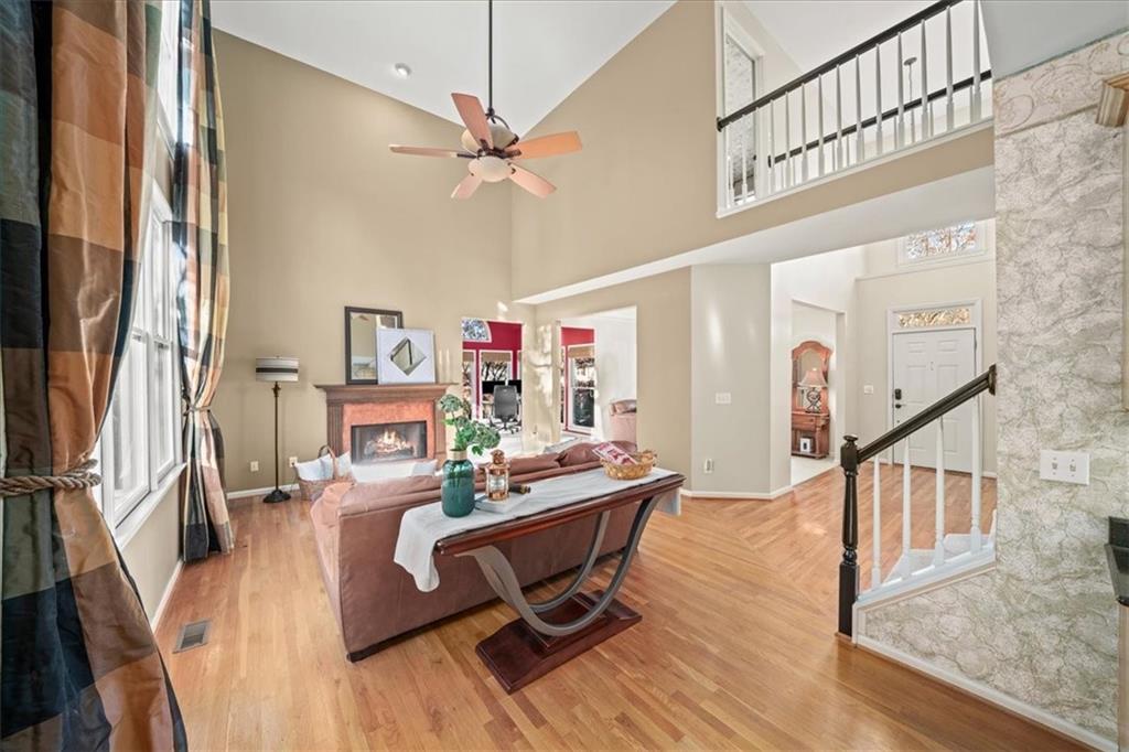 4370 Landover Way, Suwanee, Georgia image 7