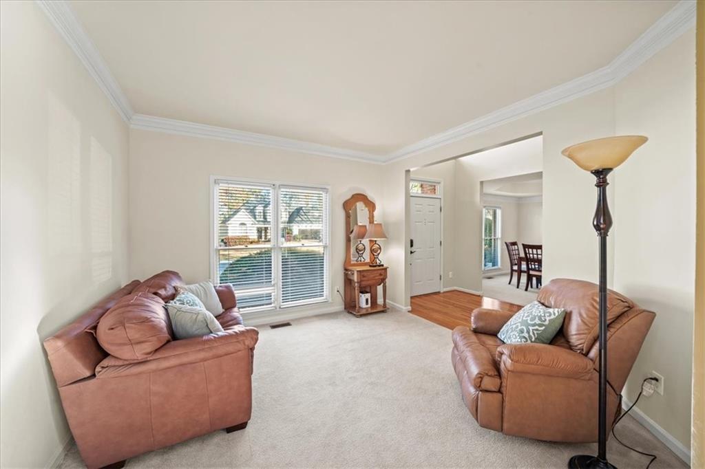 4370 Landover Way, Suwanee, Georgia image 5