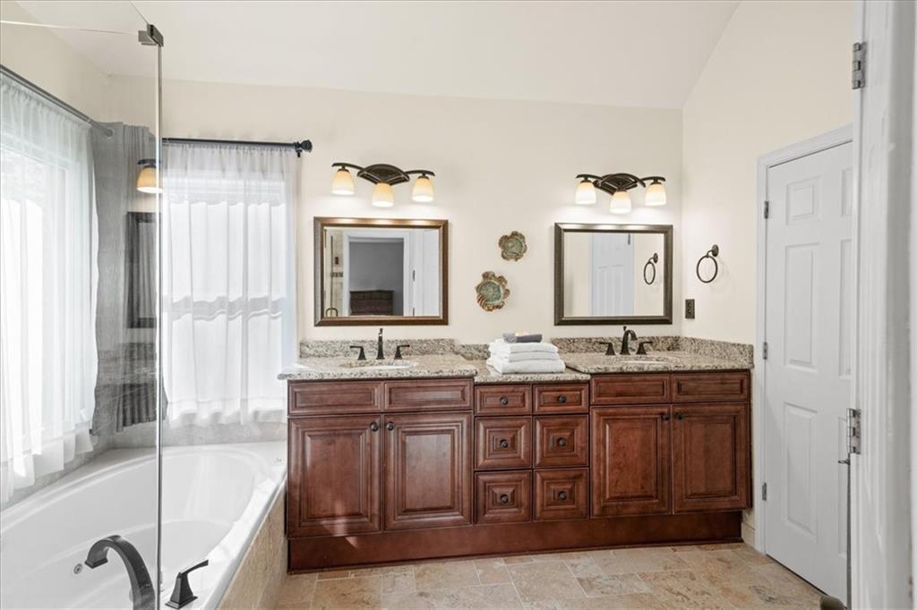 4370 Landover Way, Suwanee, Georgia image 16