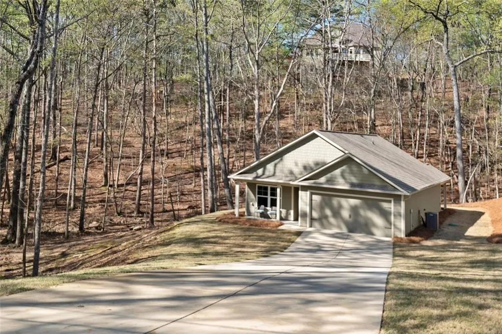 Waleska, Georgia 30183, United States, 2 Bedrooms Bedrooms, ,2 BathroomsBathrooms,Residential,Active,106163