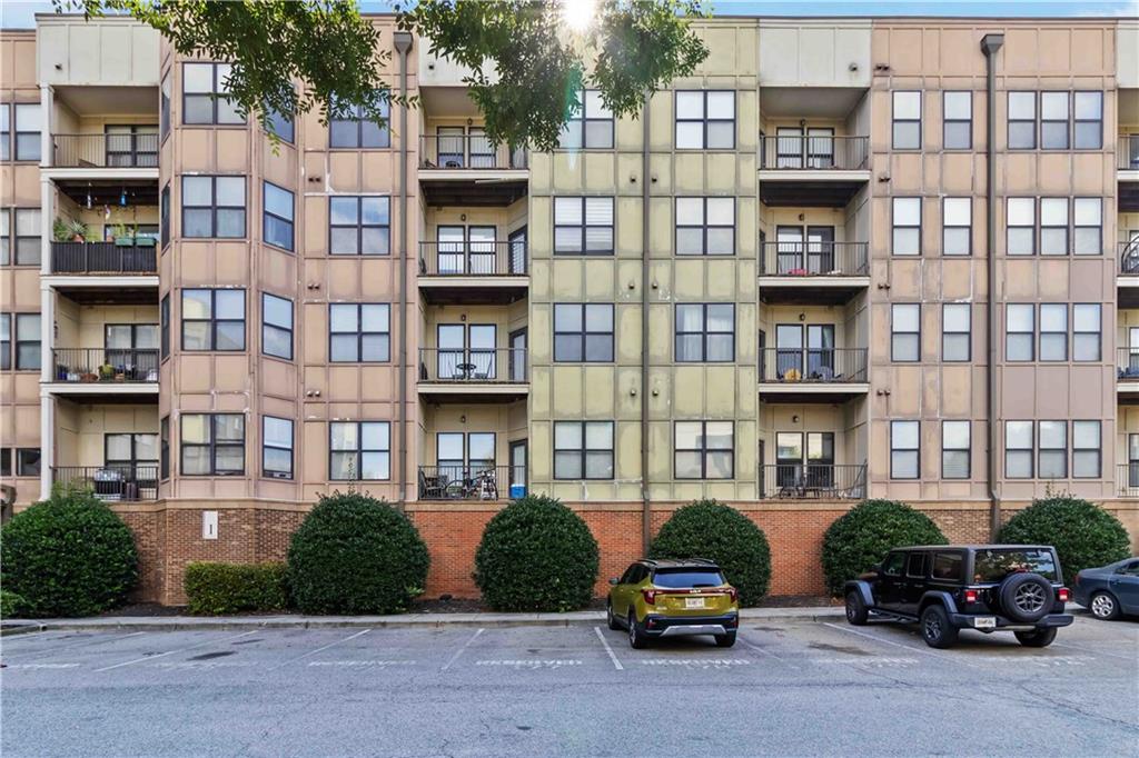 898 Oak Street SW 1402