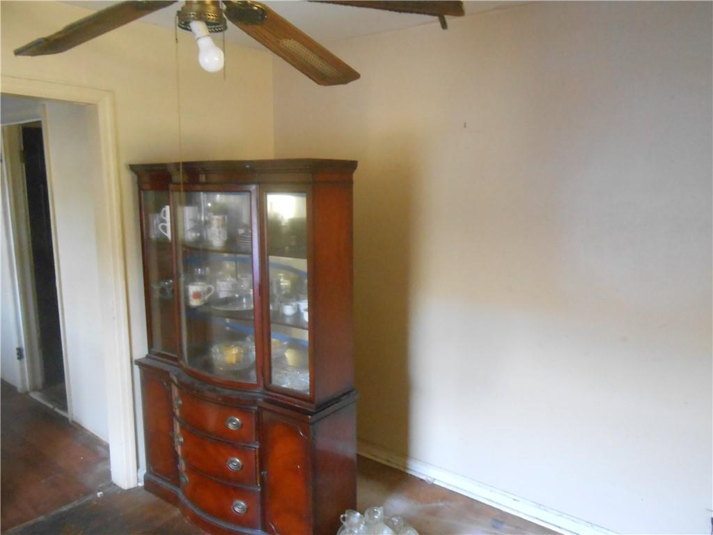Photo 3 of 7 of 74 CHAPPELL Road NW house