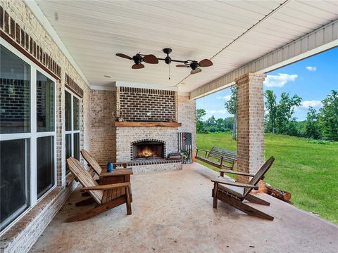 A home in Whitesburg