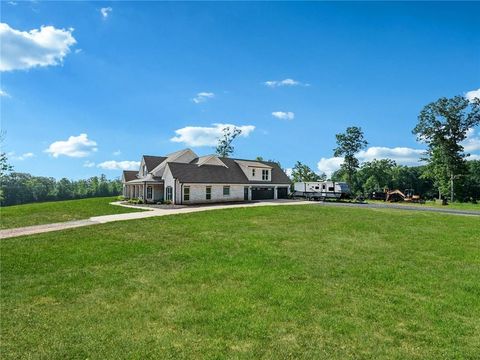 A home in Whitesburg