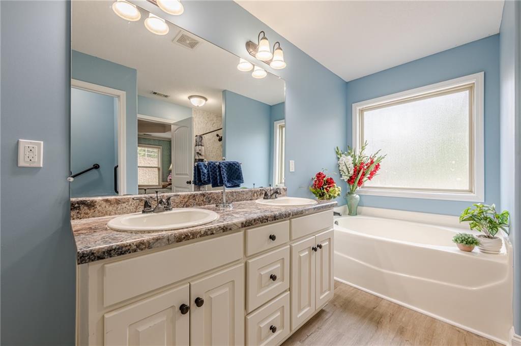 549 Greenridge Lane, Loganville, Georgia image 33