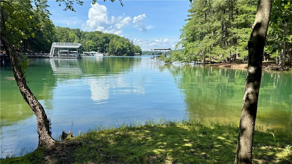 6560 Crestwood Peninsula