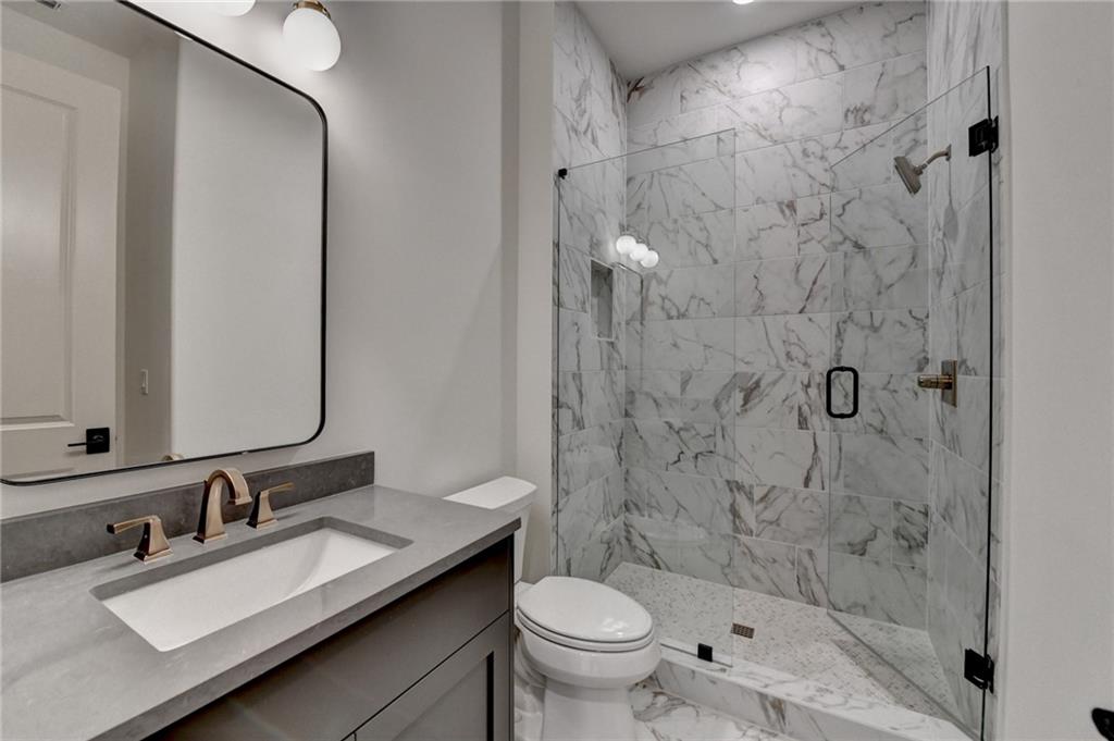 11305 Knollwood Bend