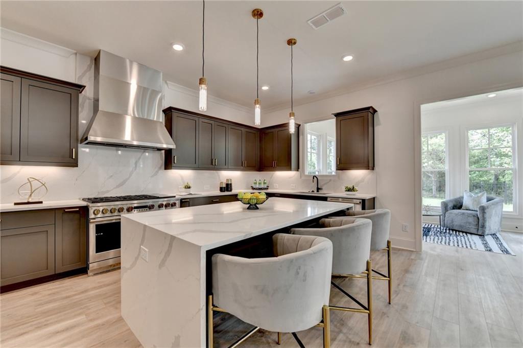 11305 Knollwood Bend