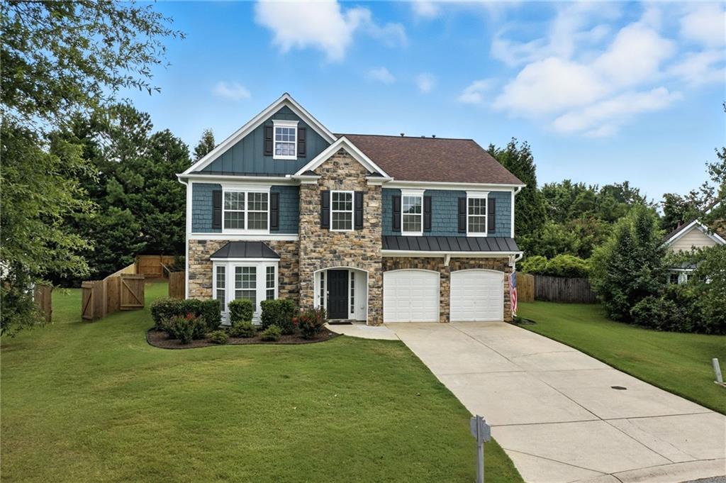 5525 Fieldfreen Drive