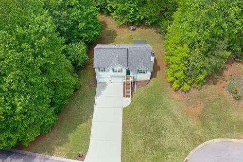 401 Farm Brook Lane, Dallas, Georgia image 3