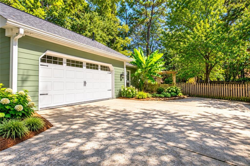 1203 Wynford Colony SW