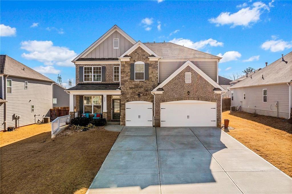 2527 Dayview Lane