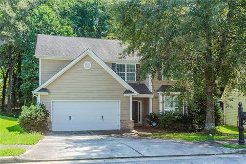 922 Lakeside Court Loganville GA 30052