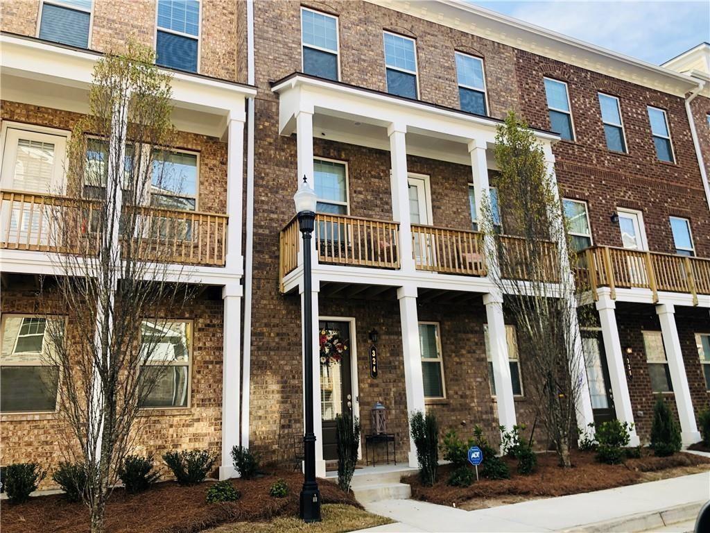 324 Beacons Place