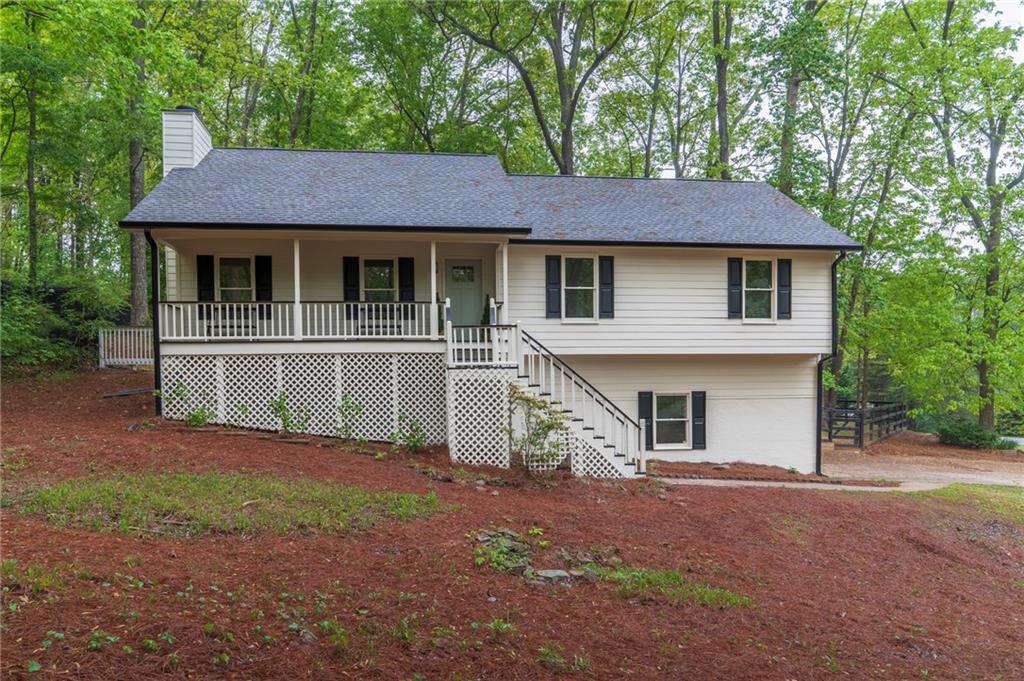 607 Hickory Creek Lane, Woodstock, Georgia image 3