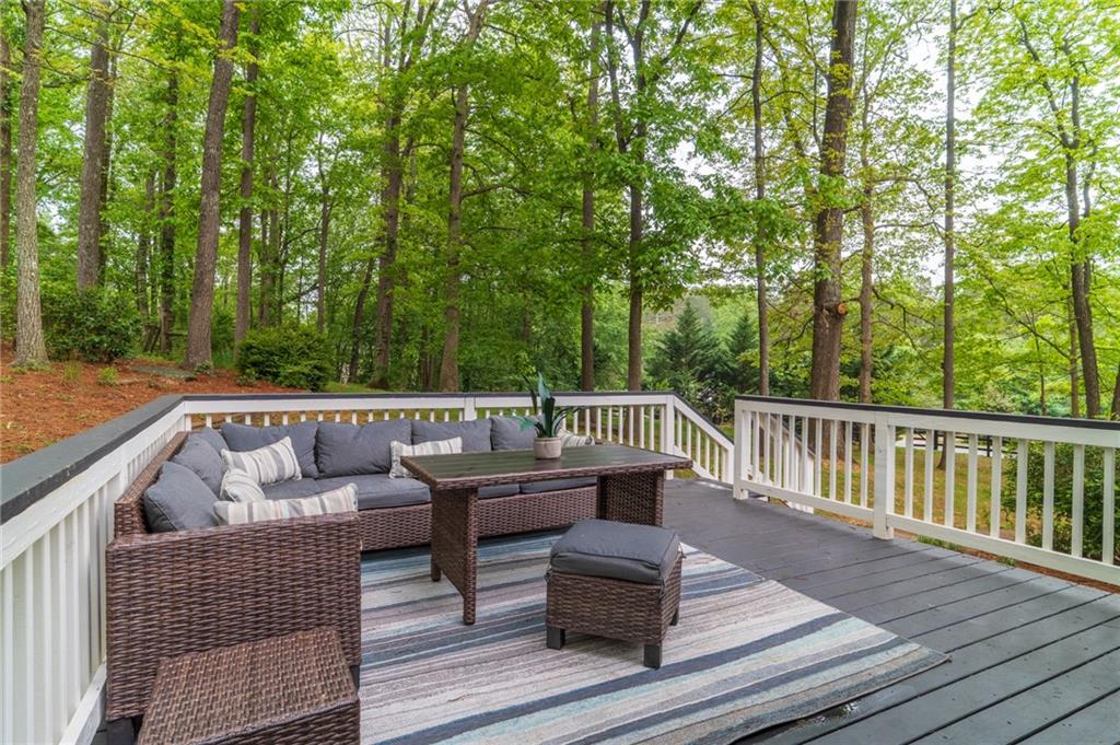 607 Hickory Creek Lane, Woodstock, Georgia image 6