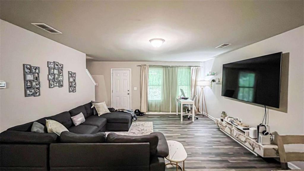 2565 Wood Bend Lane