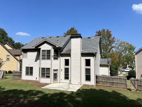 A home in Dacula