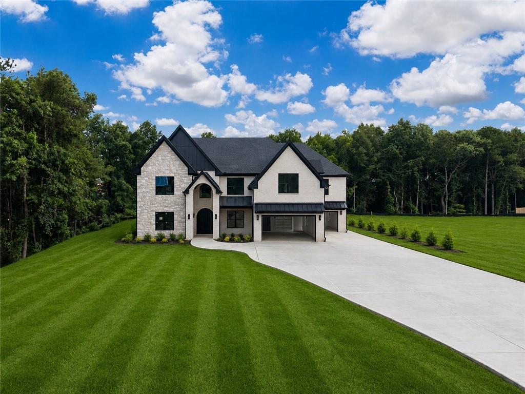 3275 Smithtown Road