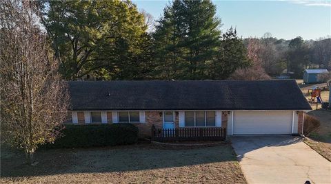 Homes For Sale - 40 Lois Road<br/> Bartow County, Euharlee, GA 30120