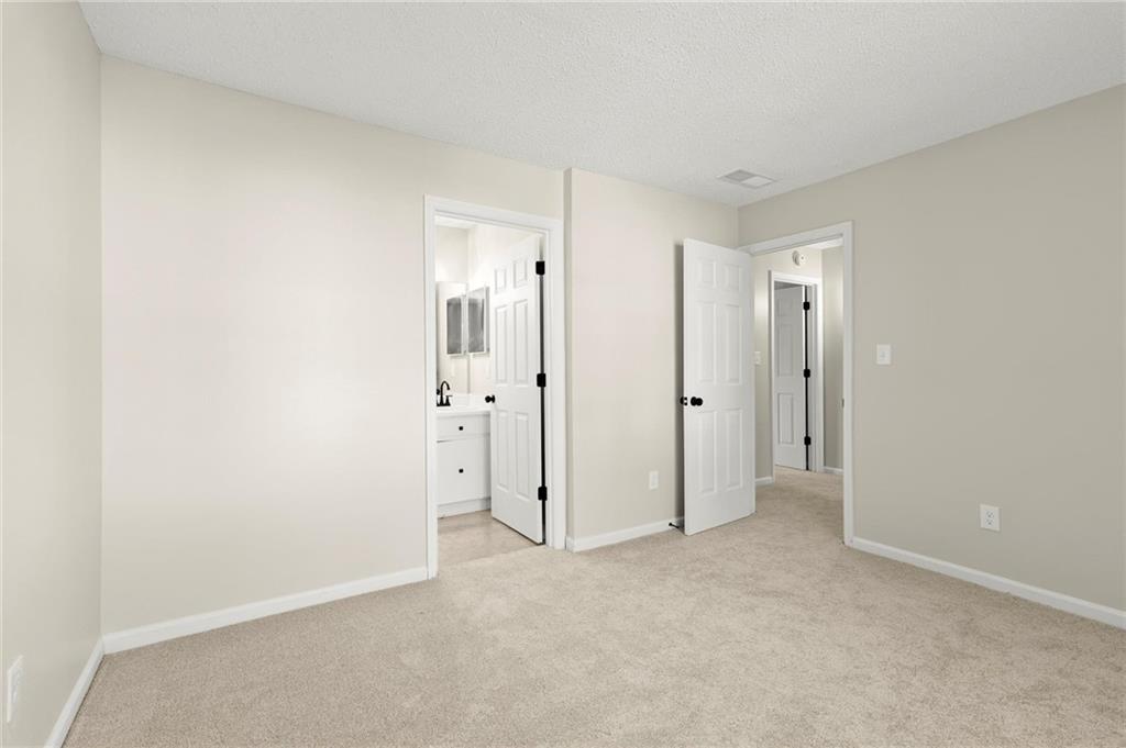 Overlook Green - Residential