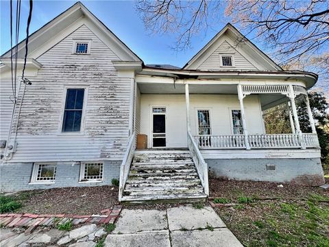 Homes For Sale - 401 Martin Street<br/> Chattooga County, Summerville, GA 30747