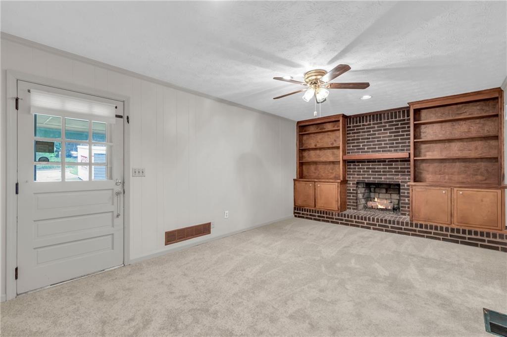 2936 Castle Drive