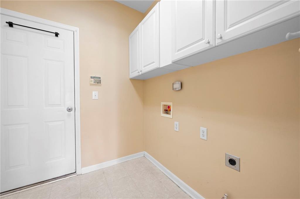 4955 Kingsbridge Court, Powder Springs, Georgia image 30