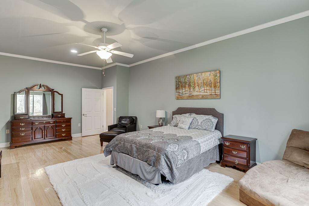 5995 Lanier Heights Circle, Buford, Georgia image 42