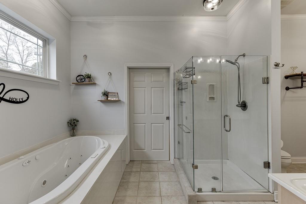 5995 Lanier Heights Circle, Buford, Georgia image 22