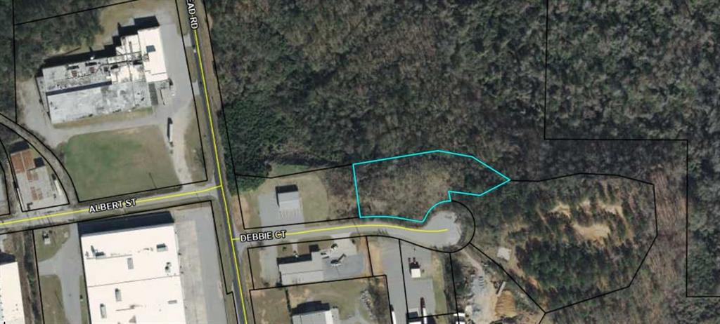 Zoned M-2 Industrial Multi-use. Easy access to I-75, I-16 and I-475