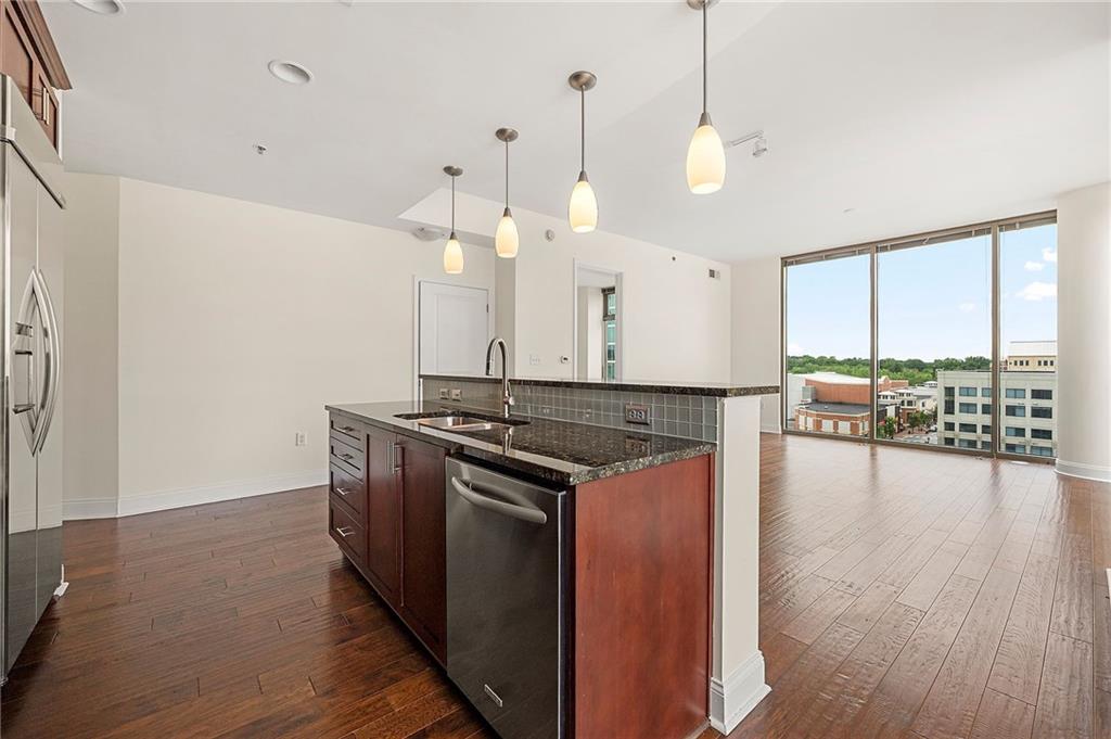 270 17th Street NW 702