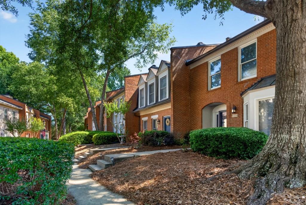 4182 Fernsberry Court