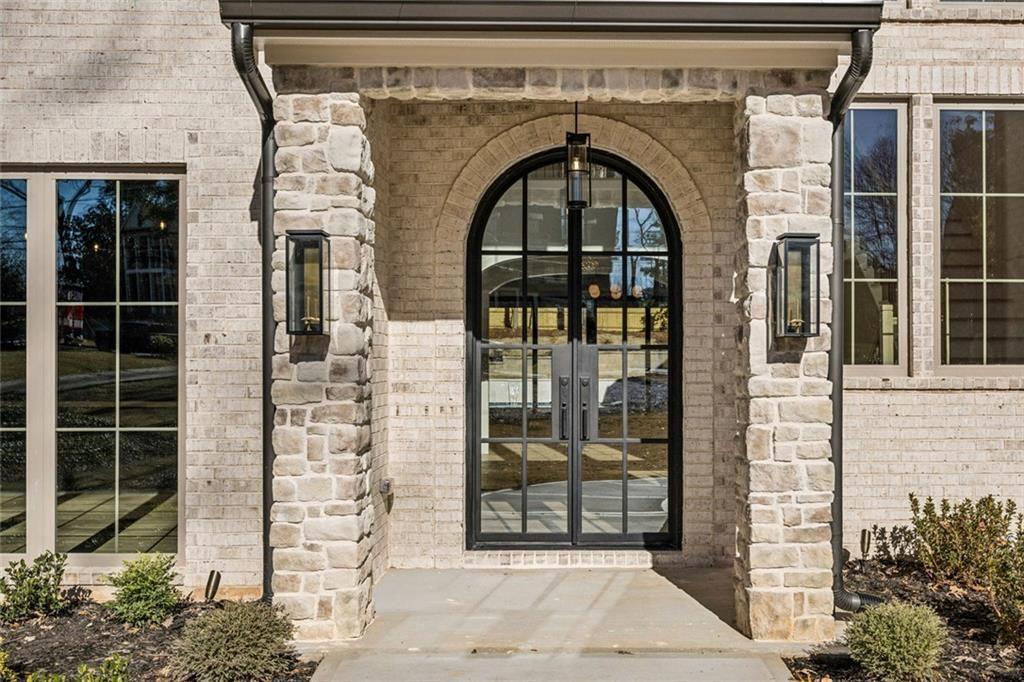 2854 N Thompson Road NE