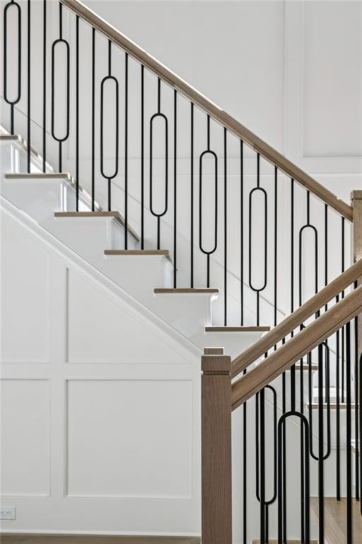 2854 N Thompson Road NE