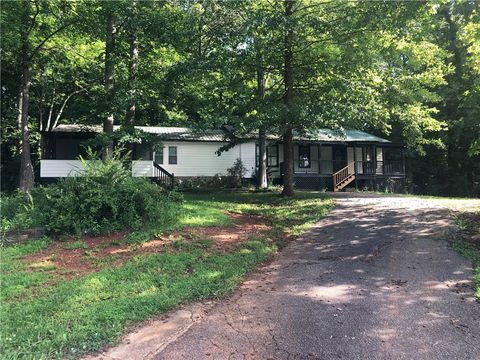 4744 Chickasaw Way SE Acworth GA 30102