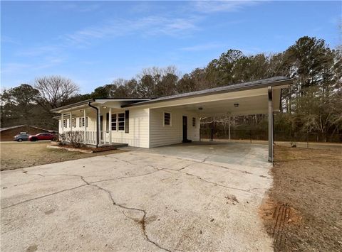 A home in Powder Springs