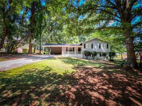 Homes For Sale - 9055 Kelly Court<br/> Jonesboro, GA 30236