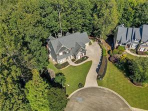 208 N Ridgeview Court