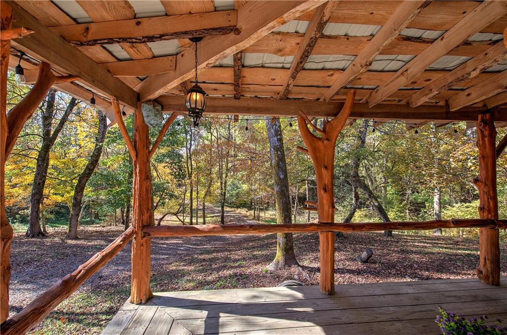 647 KnightBottom Road SE