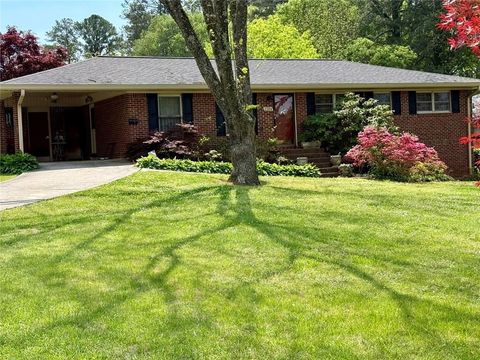 Homes For Sale - 2334 Connally Drive<br/> Atlanta, GA 30344